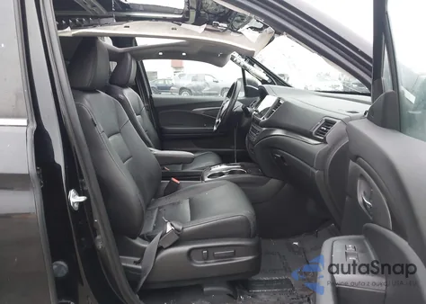 2021 Honda Pilot 2Wd Special Edition z USA, uszkodzony, nr VIN 5FNYF5H26MB028333